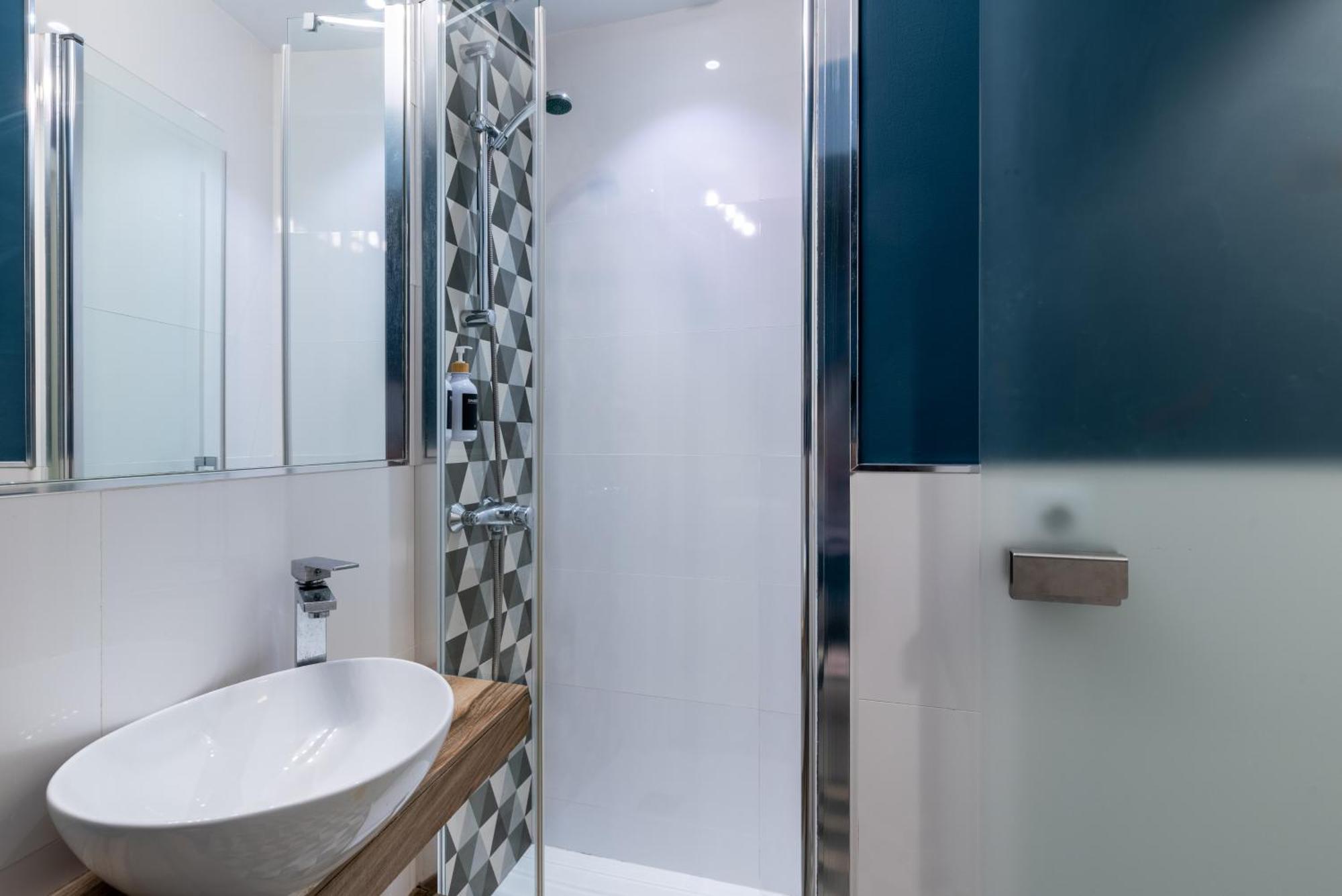 Apartamentos Rg Goyeneta Севилья Экстерьер фото