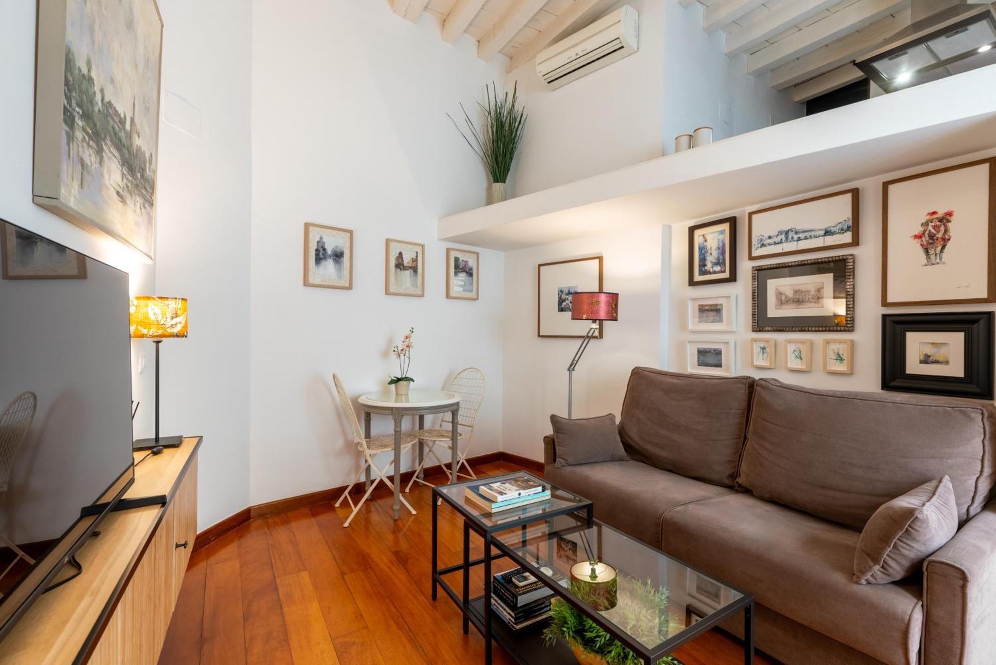 Apartamentos Rg Goyeneta Севилья Экстерьер фото